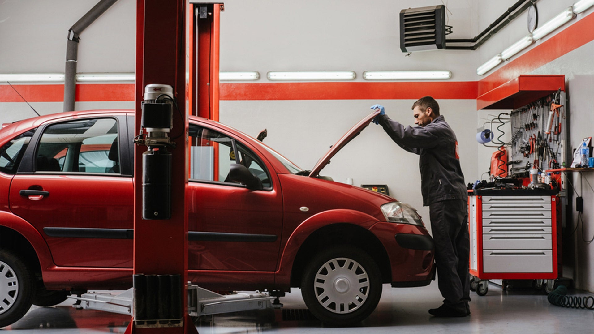 Mechanic