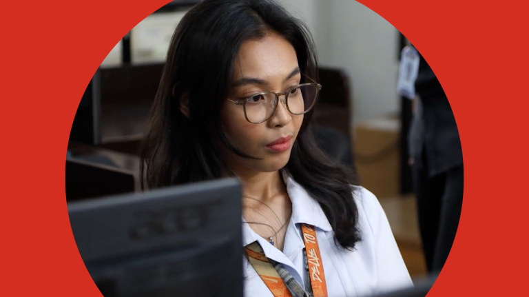 HAU student at computer