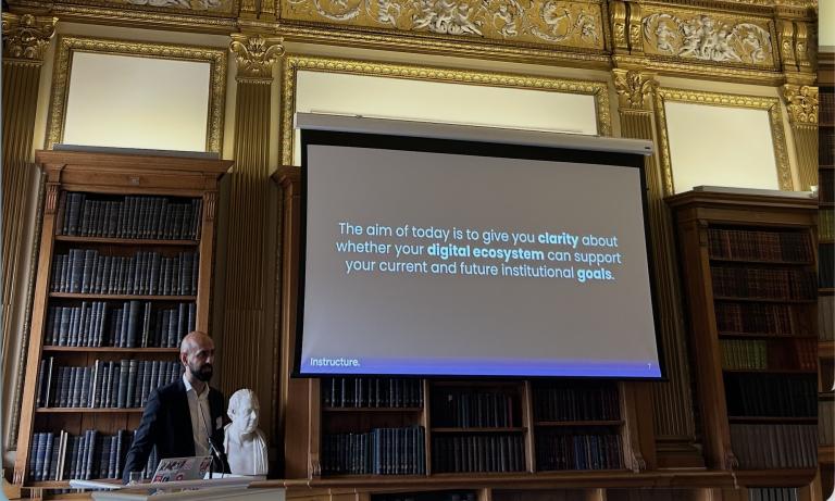 Sidharth Oberoi presenting to education leaders at the Royal Society.