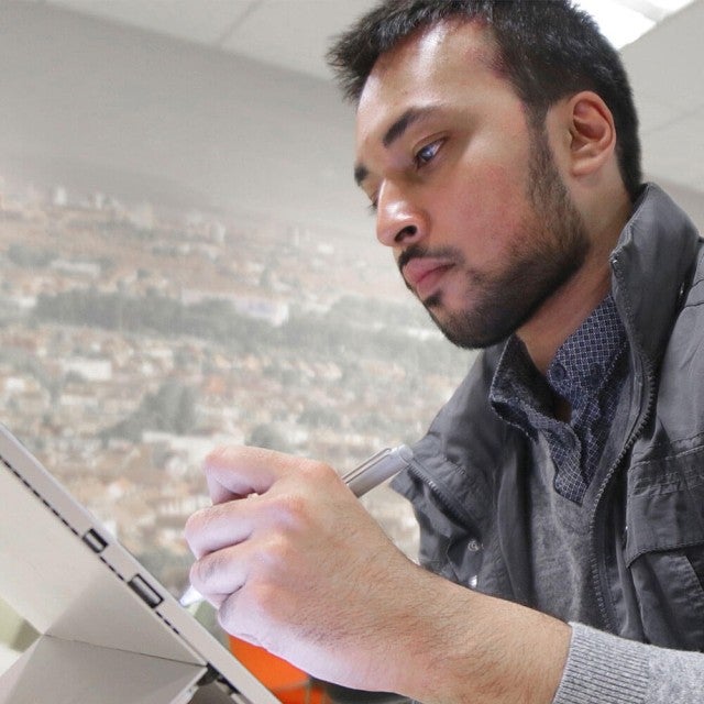 student using Canvas