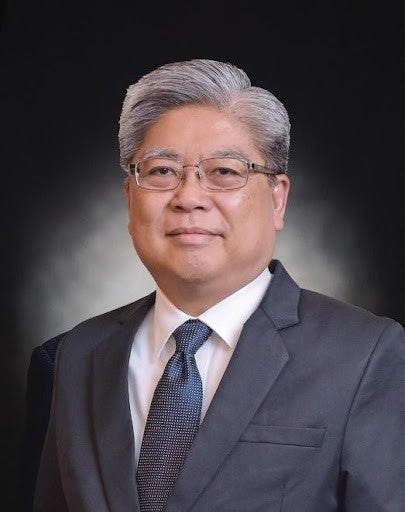 Michael Alba headshot